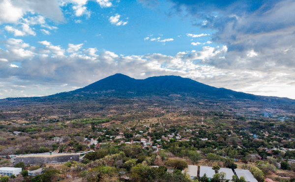 US Bitcoiner Moves to El Salvador in Anticipation of ‘Bitcoin City’ US Bitcoiner Moves to El Salvador in Anticipation of ‘Bitcoin City’