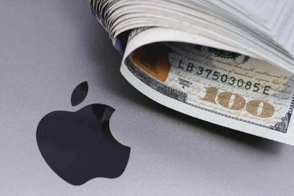 Bitcoin records 75% higher daily trading volume than Apple Bitcoin records 75% higher daily trading volume than Apple