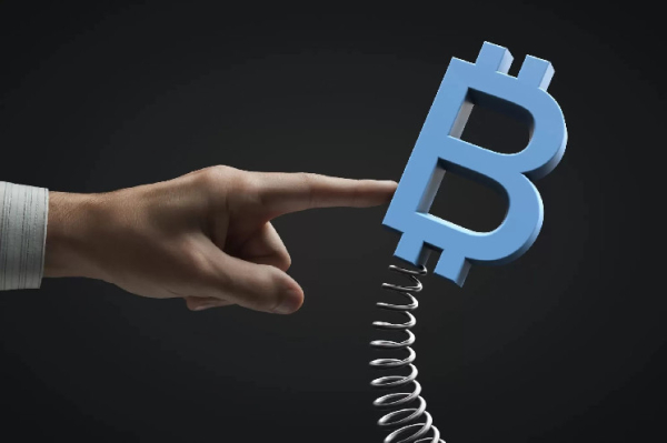 Bitcoin Touches the $39,000 Threshold: Popular Analyst il Capo Explains What to Expect Next Bitcoin Touches the $39,000 Threshold: Popular Analyst il Capo Explains What to Expect Next