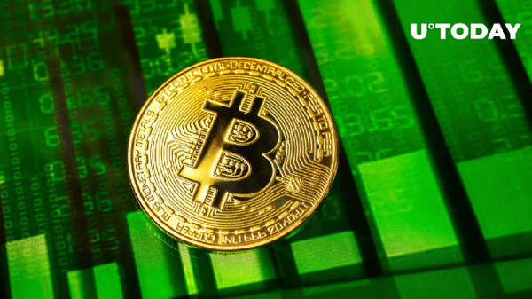 Bitcoin Celebrates 15 Years with Green BTC Price Twist