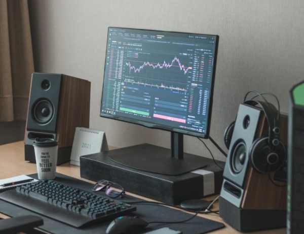 Lunar colony &lsquo;unlikely&rsquo; by 2030 but that&rsquo;s not the point; MoonDAO