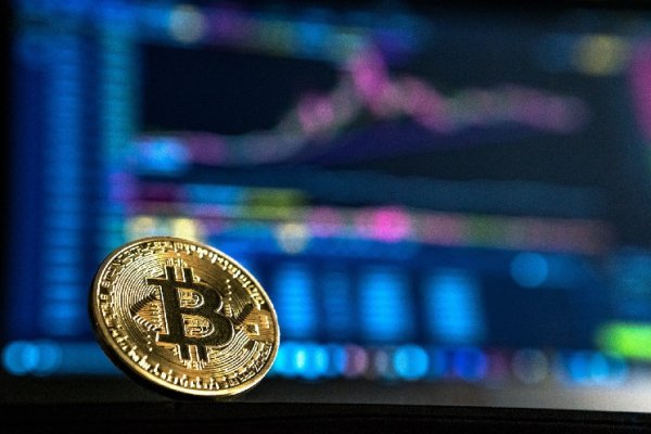 Trading Guru John Bollinger Forecasts Bitcoin Breakout, $50,000 On The Horizon?