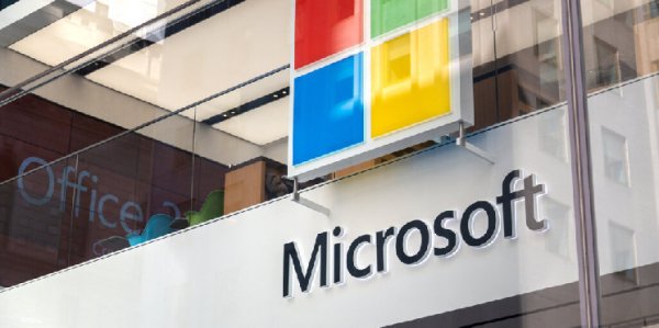 Microsoft Debuts AI PCs That Will &lsquo;Recall&lsquo; Everything You Do