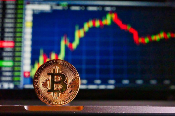 What’s Next for Bitcoin? Analyst Explains Key Technical and Fundamental Signals What’s Next for Bitcoin? Analyst Explains Key Technical and Fundamental Signals
