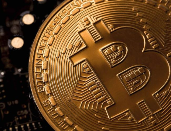 Analyst Predicts Bitcoin Will Top Out By 2025, But At What Price Target? Analyst Predicts Bitcoin Will Top Out By 2025, But At What Price Target?