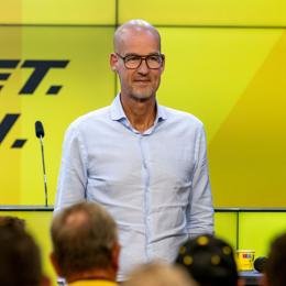 Coinbase Expands BVB Sponsorship Scope: Takes It Beyond Germany Coinbase Expands BVB Sponsorship Scope: Takes It Beyond Germany