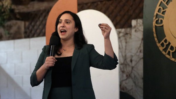 Crypto-backed Candidate Ansari Narrowly Wins Arizona Primary By 39 Votes