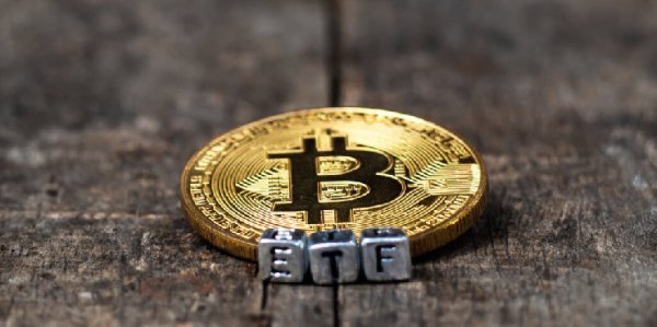 Bitcoin ETFs Add $250 Million in Surge Ahead of Expected Rate Cut Bitcoin ETFs Add $250 Million in Surge Ahead of Expected Rate Cut