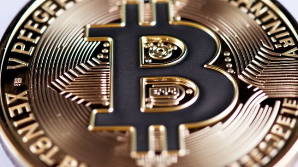 Bitcoin's Coinbase Premium Indicator Shows Overseas BTC Buyers Taking the Lead Ahead of CPI Release