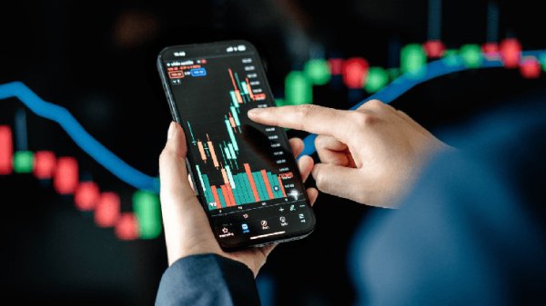 Bitcoin Price Watch: Oversold Conditions Hint at a Bounce—But Is It Enough? Bitcoin Price Watch: Oversold Conditions Hint at a Bounce—But Is It Enough?
