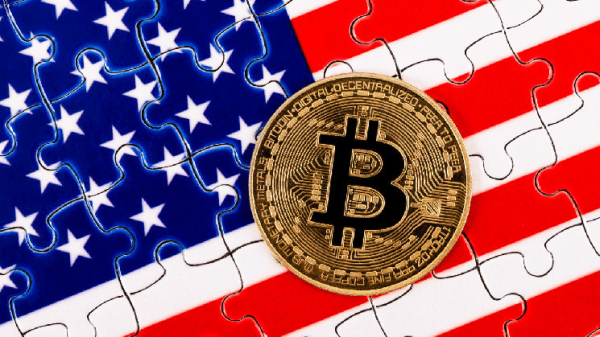 US Spot Bitcoin ETFs Lost 55,348 BTC Worth $4.58B in Just 35 Days
