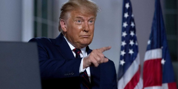 Bitcoin Price Slides as Trump&rsquo;s Weekend Tariff Messaging Jolts Crypto Markets