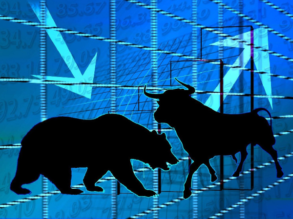 Crypto Outperforms Nasdaq as BTC Becomes 'U.S. Isolation Hedge' Amid $5T Equities Carnage