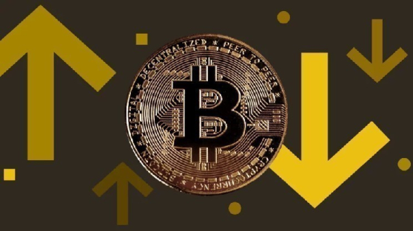 Bitcoin (BTC) Warning from Bloomberg Analyst Mike McGlone! "At a Risky Turning Point!"
