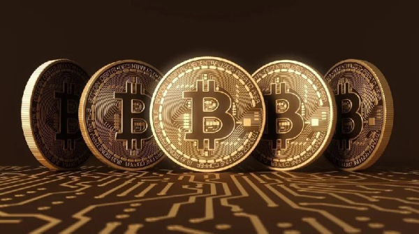 What to Expect for Bitcoin Following the Inflation Data Shock in the US and Trump&rsquo;s Statements on China? Here Are Expert Opinions